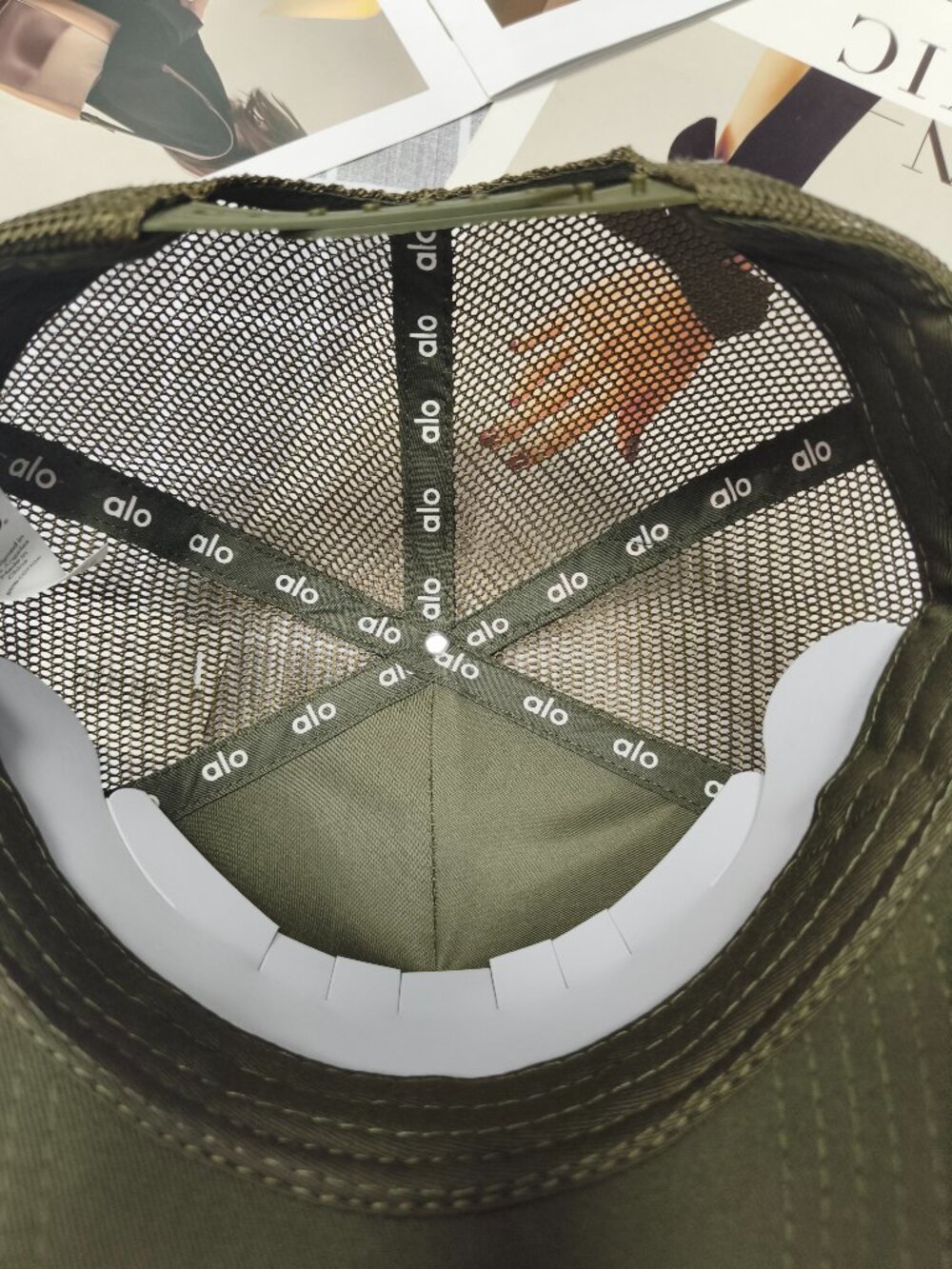 Unisex Alo Yoga District Trucker Hat Stealth Green NWT💚🍀 - Picture 4 of 6